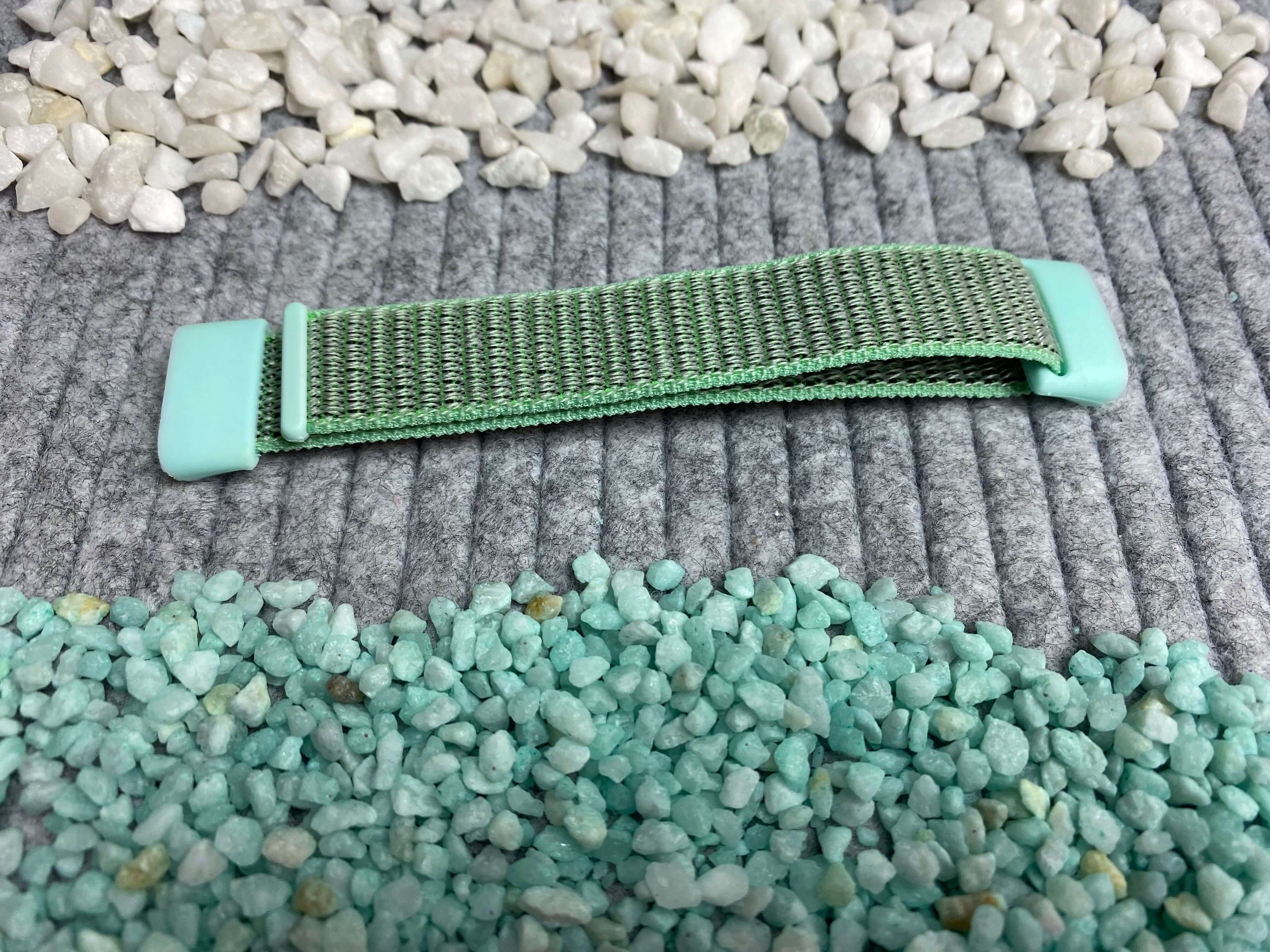 55010-03-bluesea-2 Nylonloop für Fitbit Charge 5